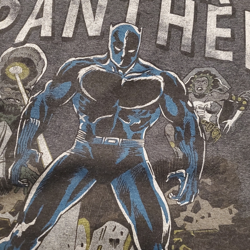 Three  Marvel Comics - Picture 2 of 3